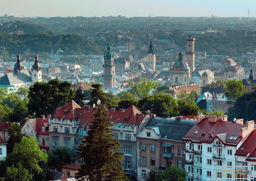 Außergewöhnliche Ansicht der Schlösser von Lviv