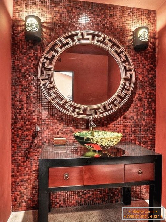 Rote Farbe des Badezimmers in der chinesischen Art