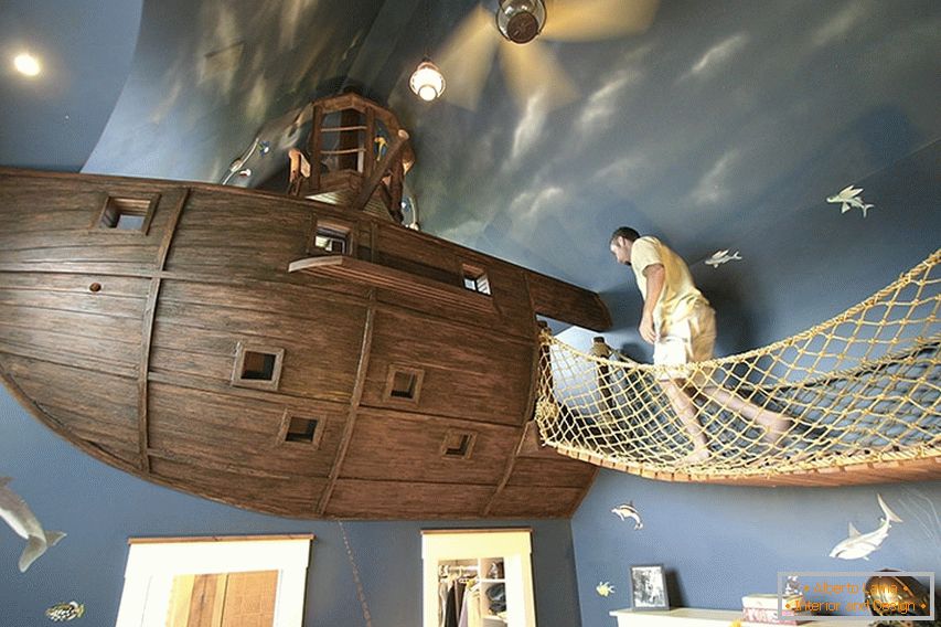 Zimmer im Stil eines Piratenschiffes