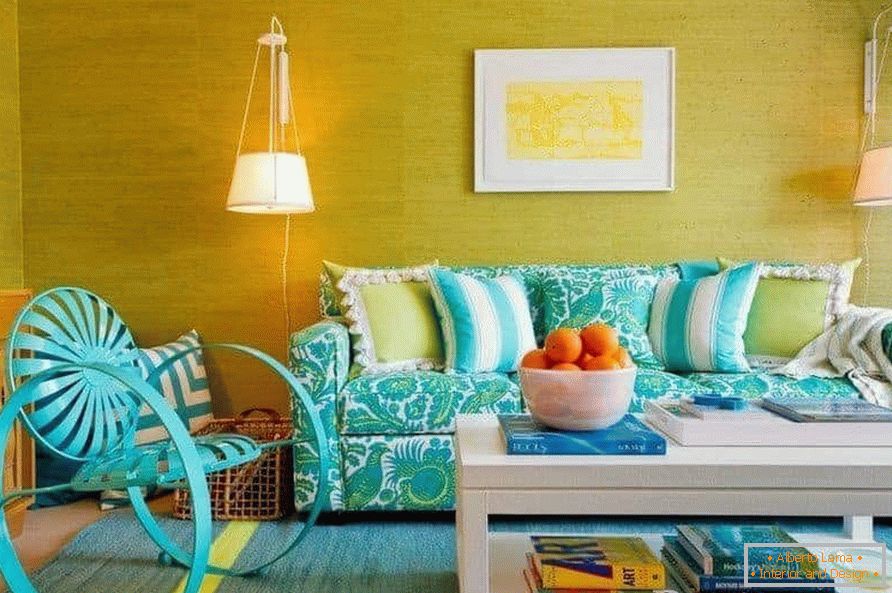 Kombination von Türkis mit Gelb im Wohnzimmer