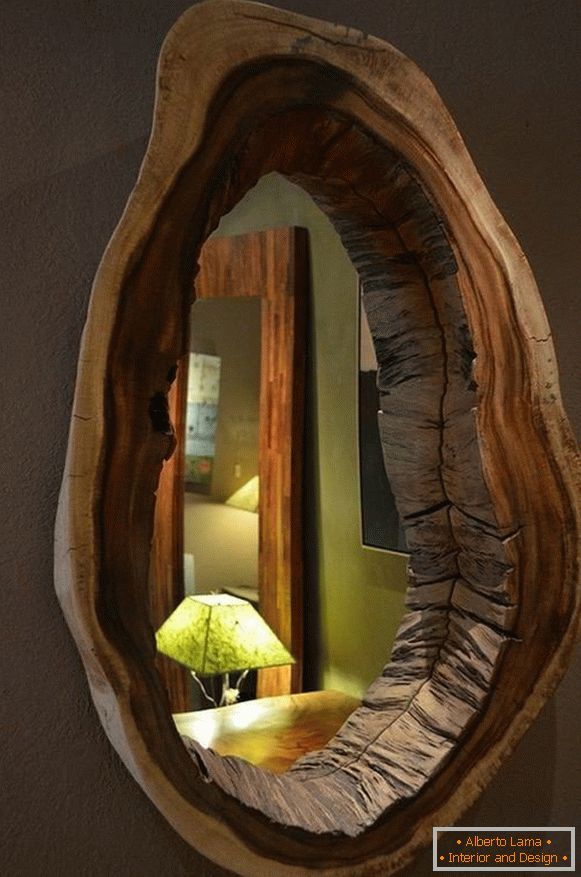 Spiegelrahmen aus Holz