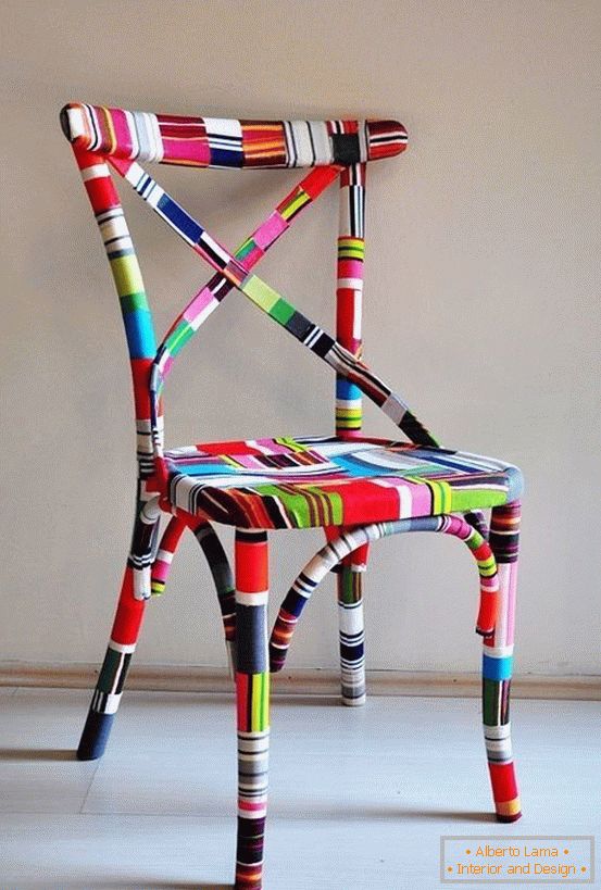 Einfügen eines Stuhls mit farbigen Aufklebern