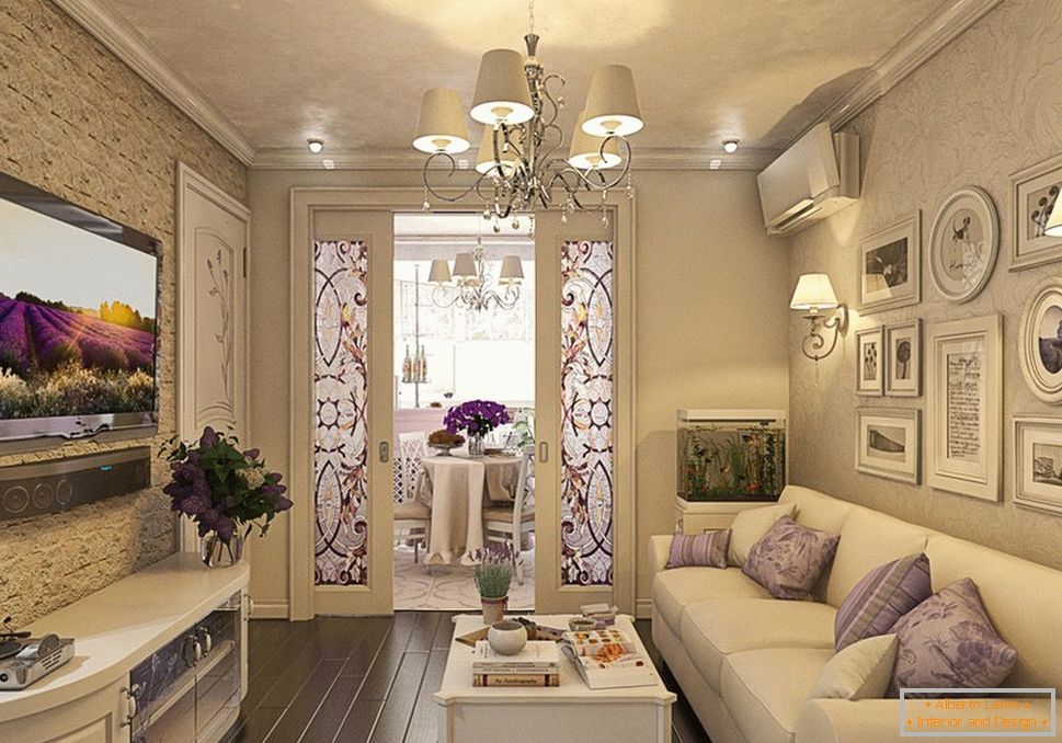 Wohnzimmer im Provence Stil mit Lampen