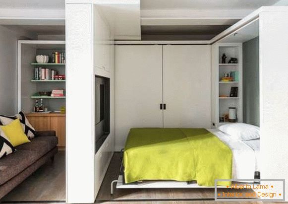 Möbeltransformator und Trennwände im Inneren einer Einzimmerwohnung
