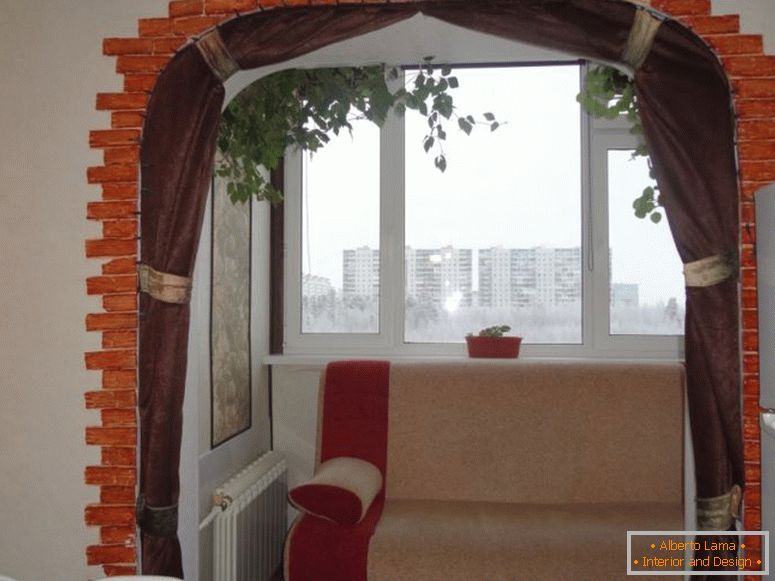 komfortabel-Rest-auf-dem-Balkon-mit-Küche-1024x768