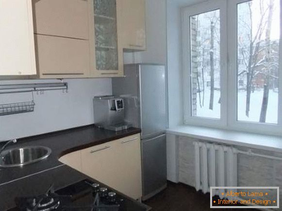 Design von kleinen Wohnungen Chruschtschow - eine kleine Küche 5 qm