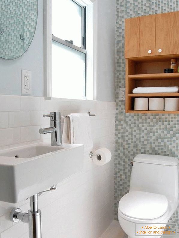 Kompaktes Design eines kleinen Badezimmers