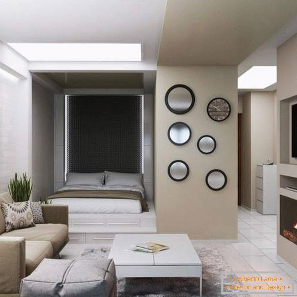 Innenarchitektur der Einzimmerwohnung mit Schlafbereich