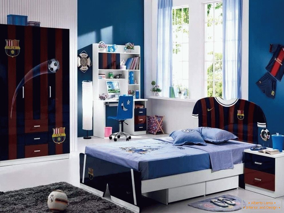 Entwurf eines Schlafzimmers in einer Sportart für einen Jungen