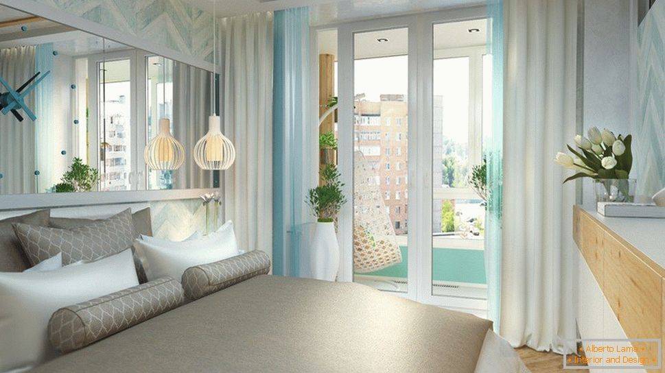 Schlafzimmer mit Panoramatüren zum Balkon