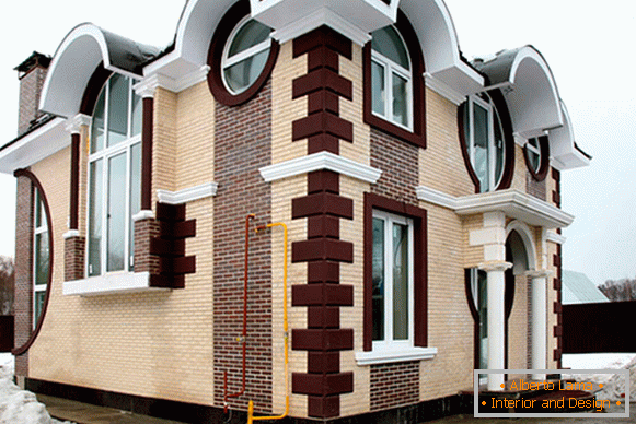 Fassadenstuckformteil im Polyurethan in einer modernen Art - Foto