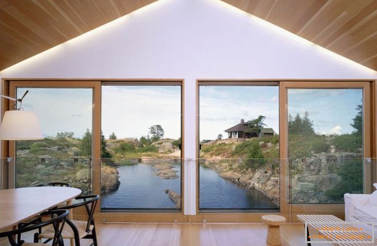 schön-szenische Ansicht-Wohnzimmer-mit-Holz-Boden-und-Decke