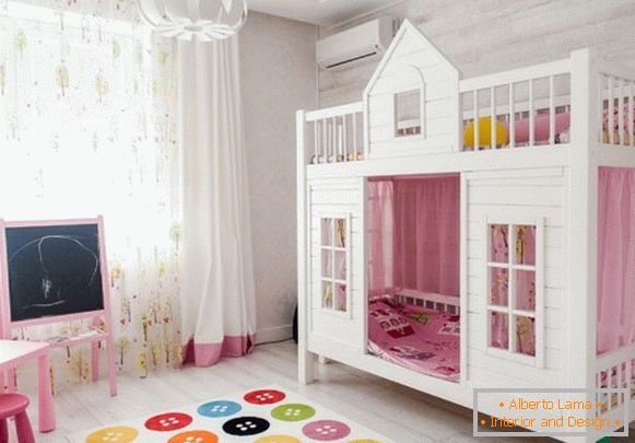 Design eines Kinderzimmers für ein Mädchen Foto interiors