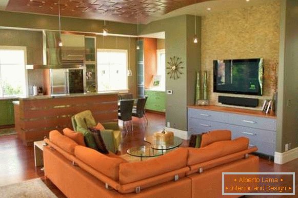 Orange grüner Innenraum der Küche des Wohnzimmers in einem privaten Haus