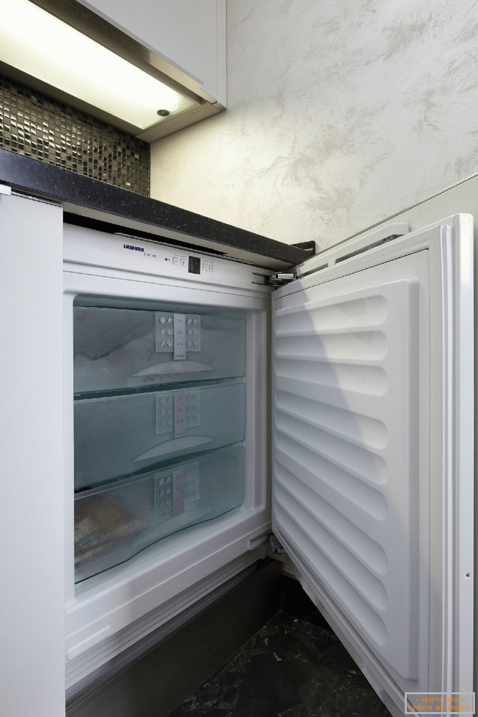 Moderner Kühlschrank