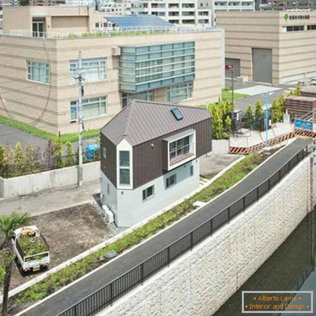 Haus einer seltsamen Form von Mizuishi Architects Atelier - фото 4