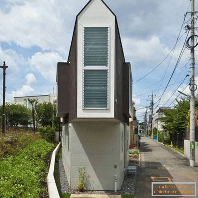Haus einer seltsamen Form von Mizuishi Architects Atelier - фото 2
