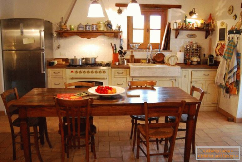 Provence-Stil-Land-Küche-la-Fornace-1