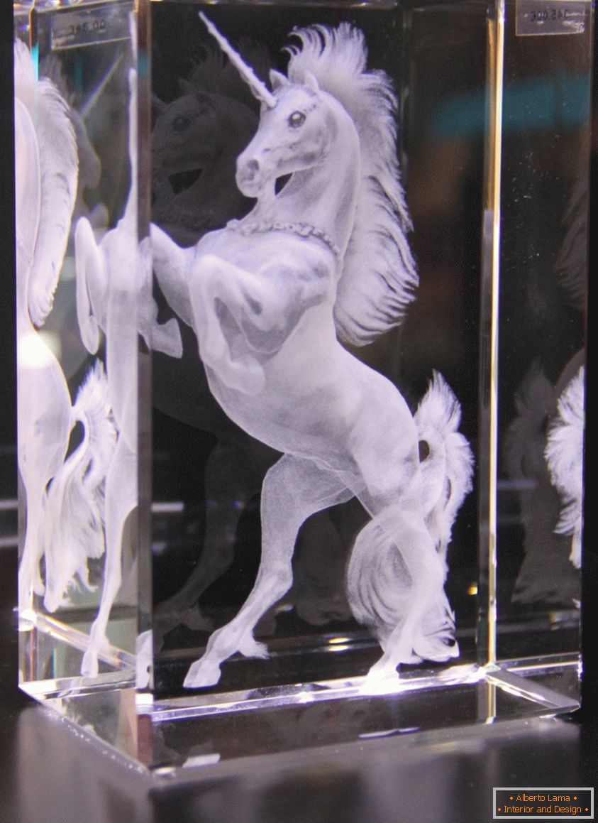 Laser 3D-Gravur eines Pferdes im Glas