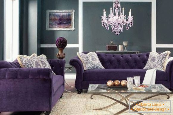 Velvet Sofa in violetter Farbe