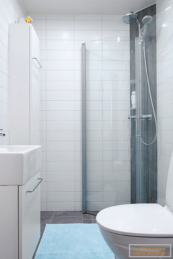 Badezimmer einer kleinen Wohnung in Göteborg