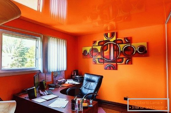 Home-Office-in-Orange-Farbe