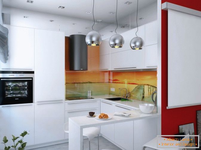 Bartheke in der Küche eines kleinen Studiowohnung in Kiew