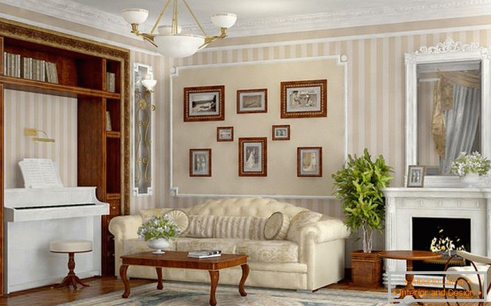 Ein geräumiges, helles Zimmer im Empire-Stil mit ausgewählten Möbeln.
