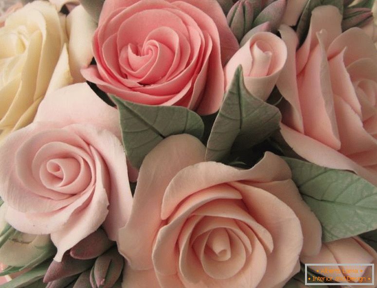 Roses_of_polymer_clay