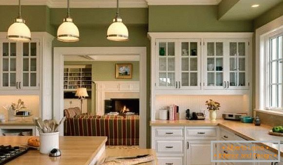 Design und Interieur Küche in einem privaten Haus in Grüntönen