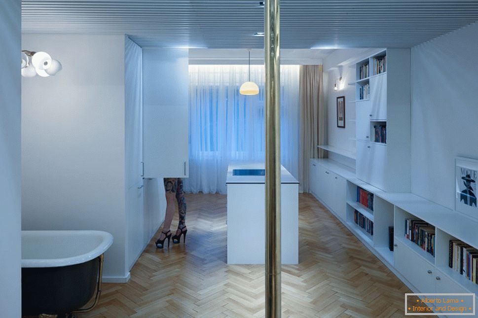 Modernes Design einer kleinen Wohnung - Panoramafenster und Deckenheizung