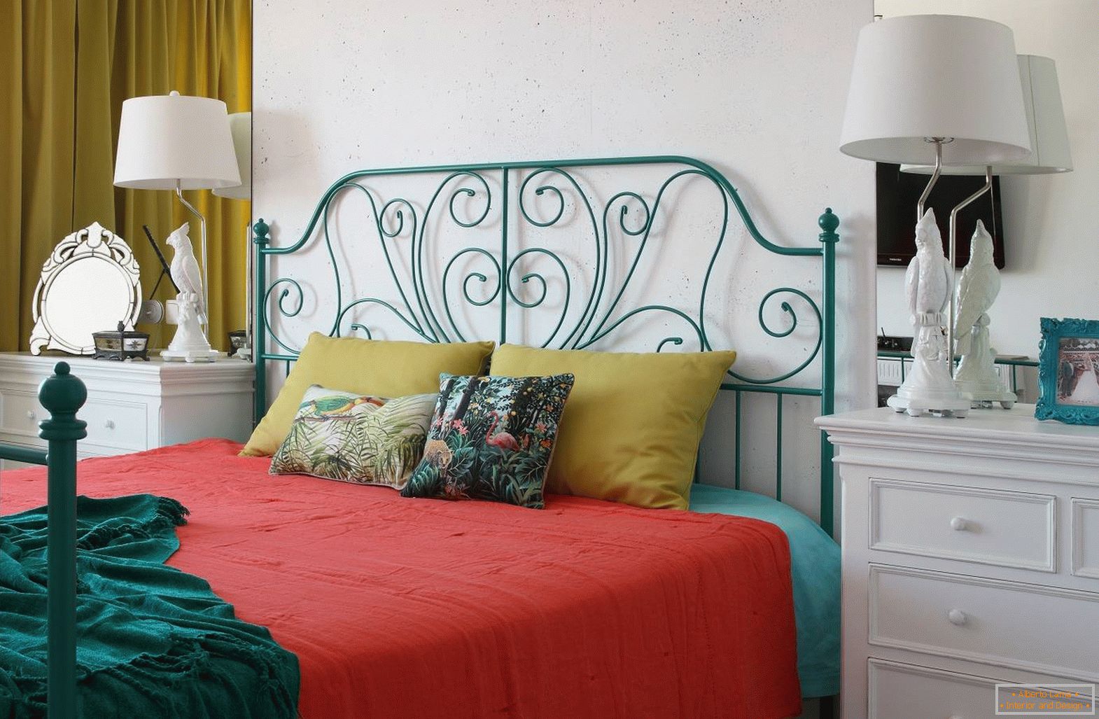 Das Schlafzimmer с кроватью в стиле 60-х