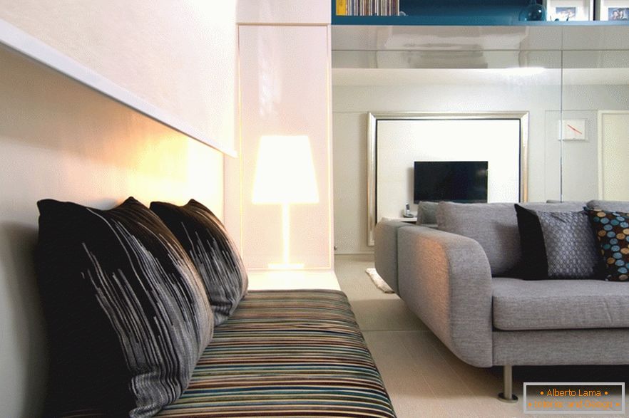 Ein-Zimmer-Apartment im skandinavischen Stil