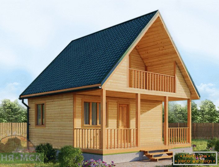 vom frühen Frühling bis zum späten Herbst. Das Haus aus Holz ist mit einer großen Terrasse und Balkon entworfen, dieses Projekt ist für die südlichen Regionen Russlands geeignet.
