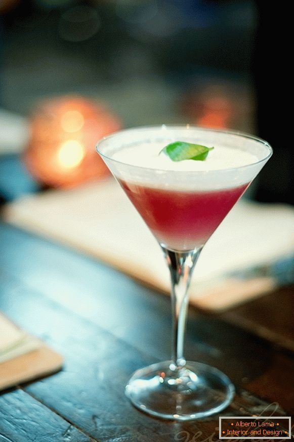 Glas mit einem Cocktail
