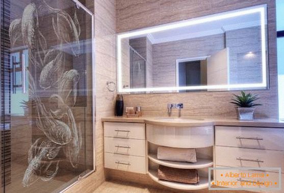 Badezimmer mit Mustern im chinesischen Stil