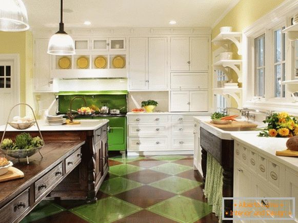 Rustikale Küche mit grünen Akzenten