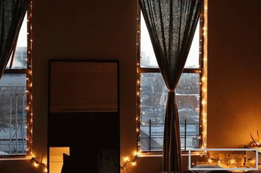 Stilvolle Backlit-Fenster im Schlafzimmer