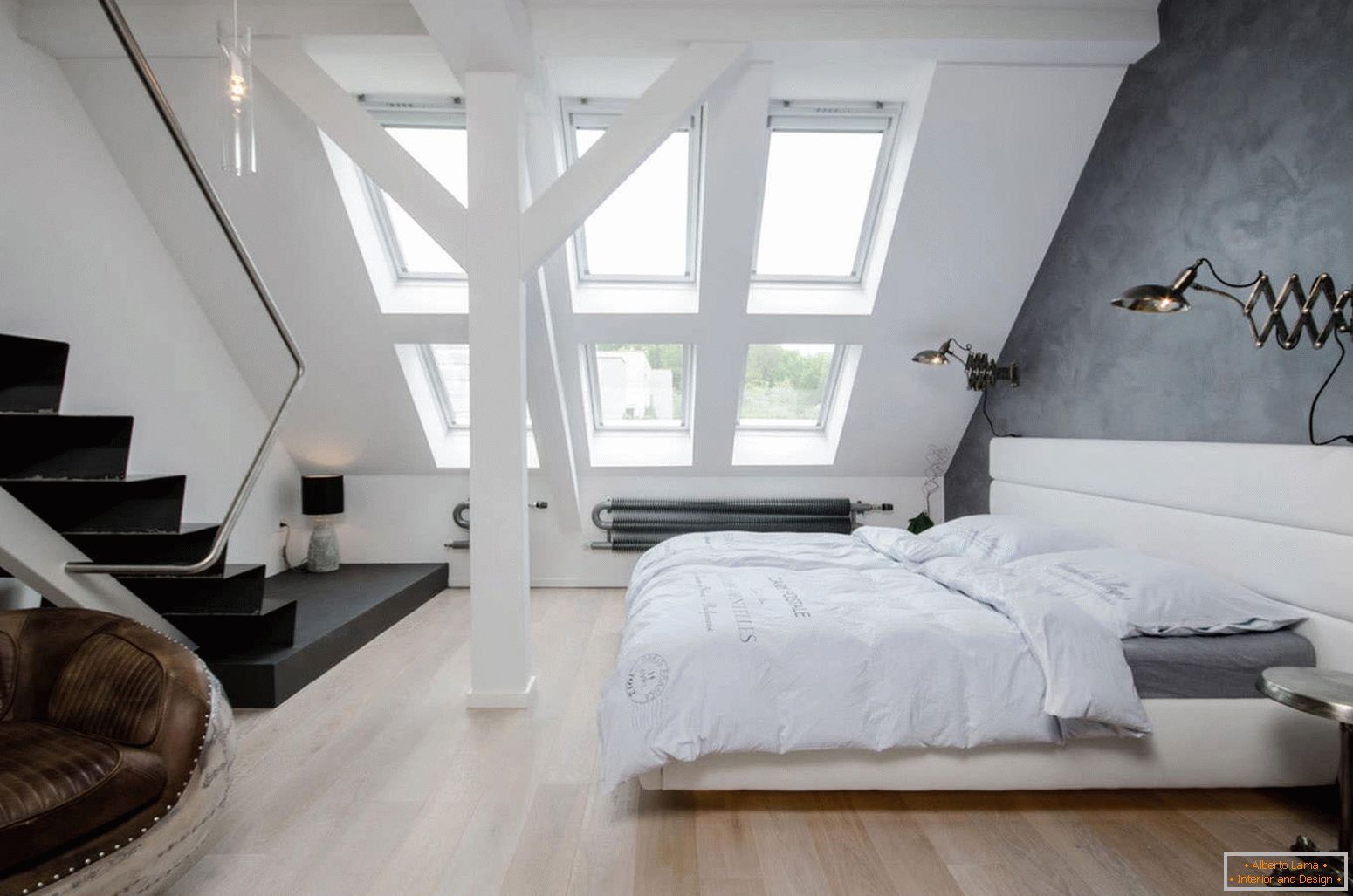 Beispiel der Innenarchitektur eines kleinen Schlafzimmers auf dem Foto