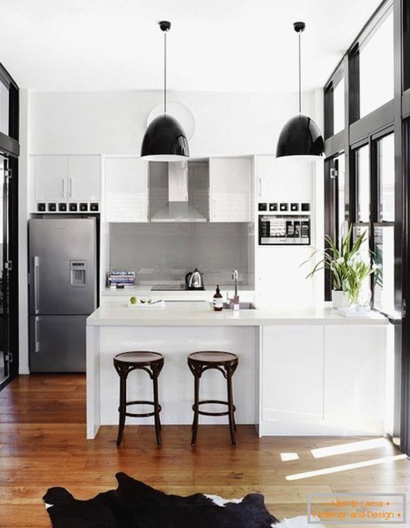 Küche in Schwarz und Weiß