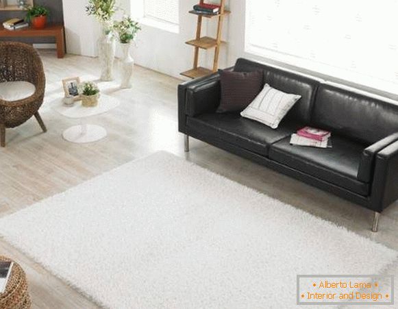 weißer flauschiger Teppich, Foto 17