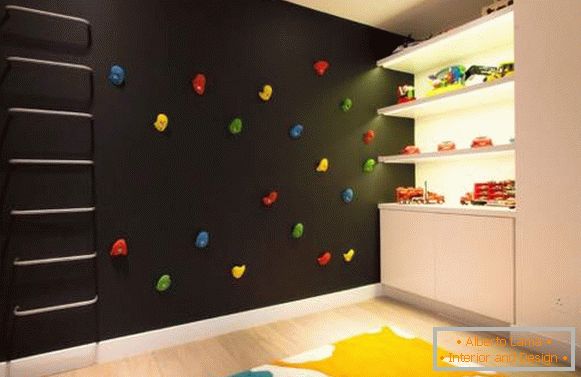 Eine ungewöhnliche Farbkombination im Innenraum des Kinderzimmers