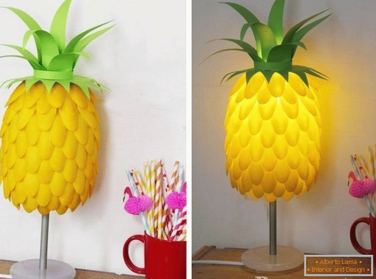 Tischlampe in Form von Ananas
