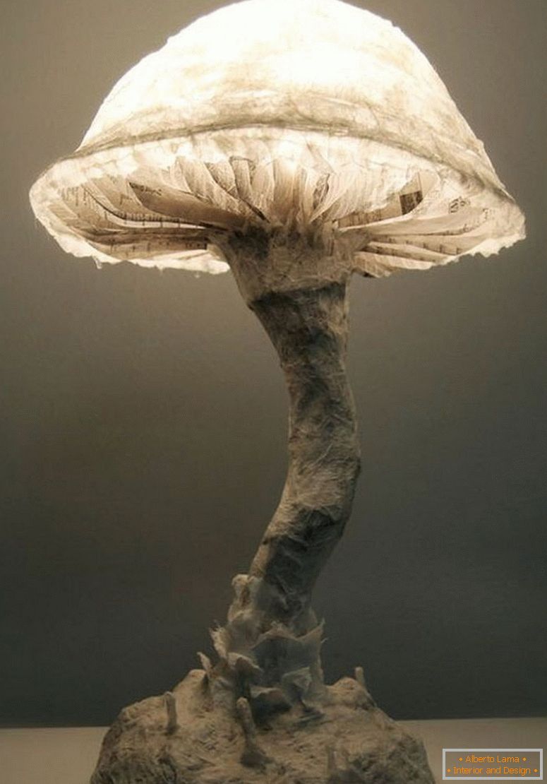 Lampe in Form eines Pilzes