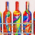 Helle Muster auf Flaschen