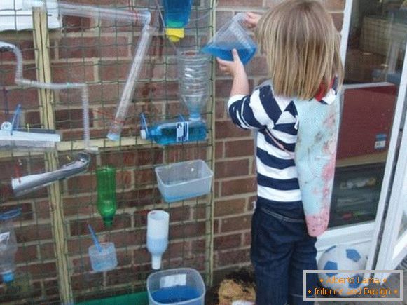 Wand-Wasser-für-Kinder