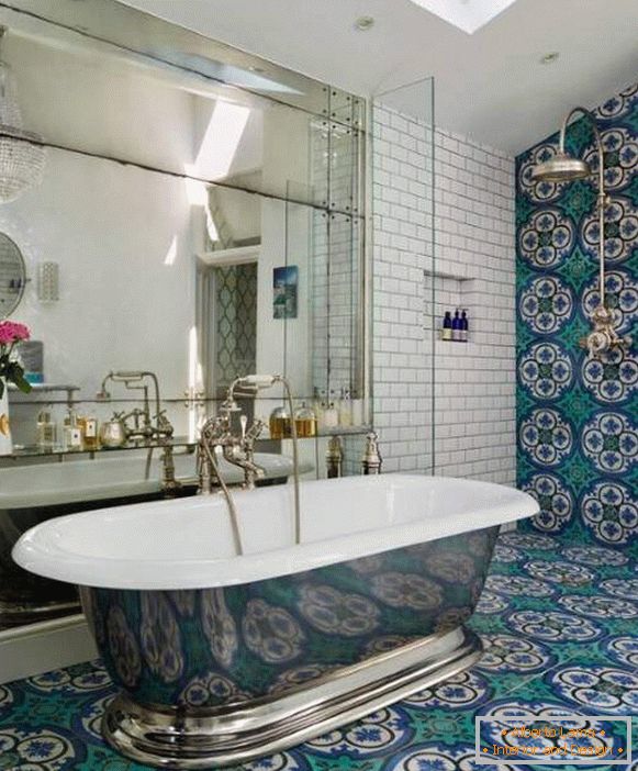 Badezimmerdesign mit marokkanischen Fliesen