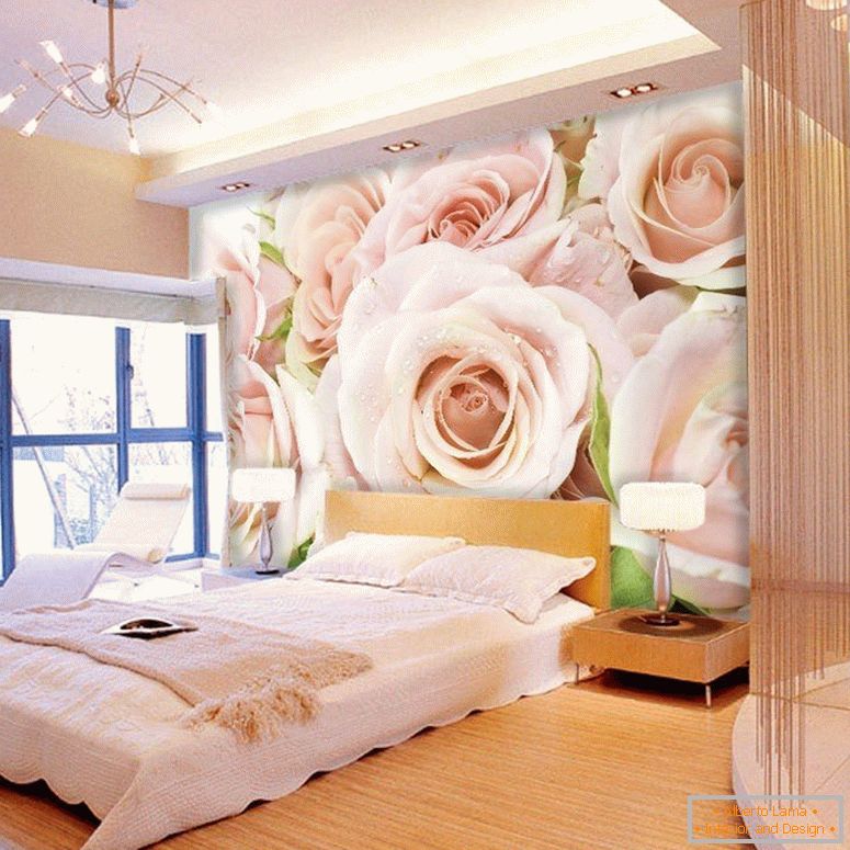 Rosen an der Schlafzimmerwand