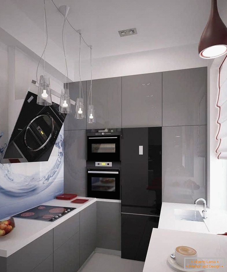 Eine Wand in der Küche kann vollständig mit Schränken mit raumhoher Technik gefüllt werden