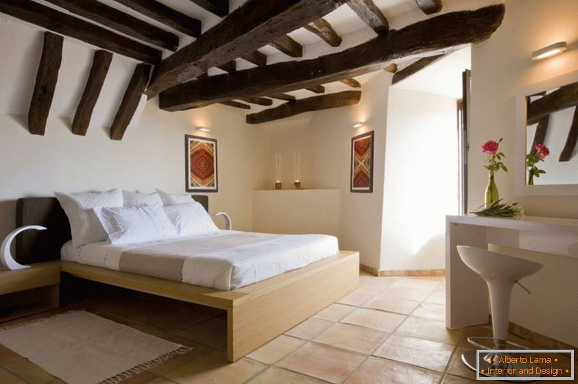 Design eines Schlafzimmers im provenzalischen Stil